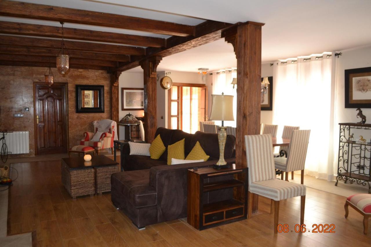 Casa Rural Villa Herrera Fernancaballero Bagian luar foto