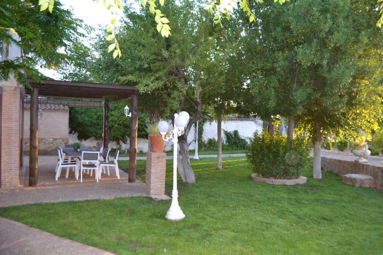 Casa Rural Villa Herrera Fernancaballero Bagian luar foto